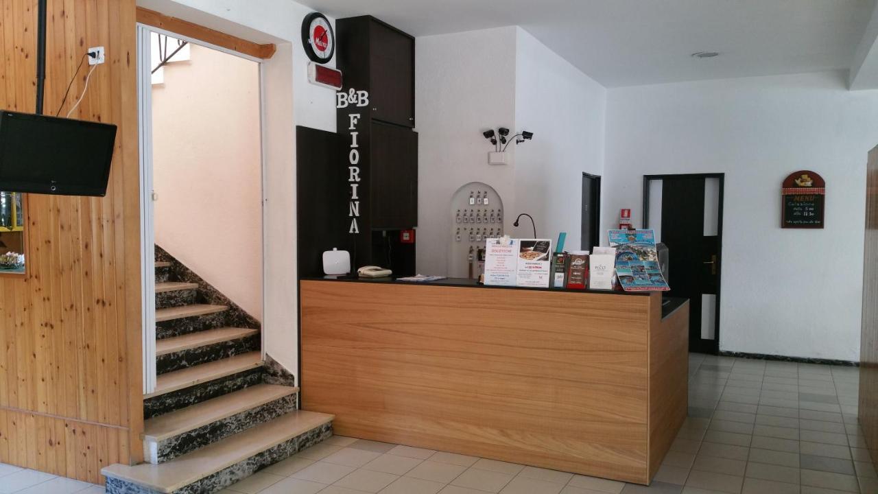 Fiorina Bed&Breakfast - Colazione Fino A Mezzogiorno - Beach Village Gratuito - Aquafan25 Oltremare20 Riccione Exterior foto