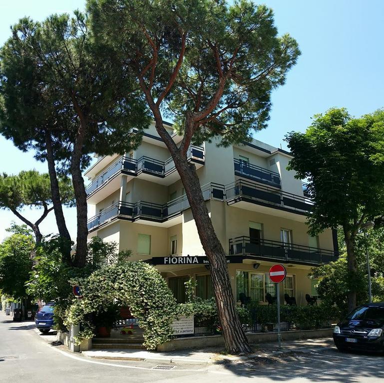 Fiorina Bed&Breakfast - Colazione Fino A Mezzogiorno - Beach Village Gratuito - Aquafan25 Oltremare20 Riccione Exterior foto